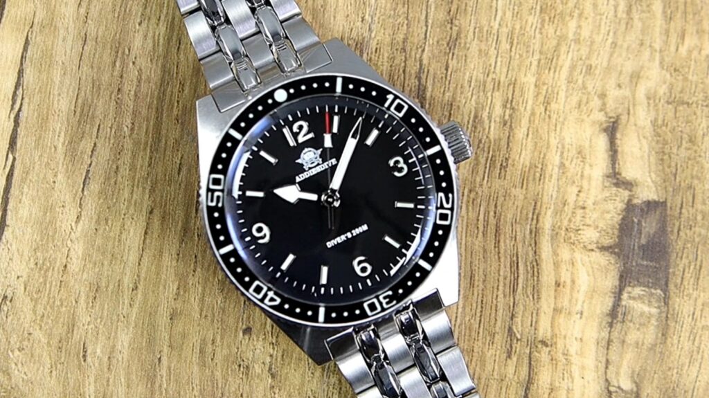 Addiesdive AD2033 - screw-down crown