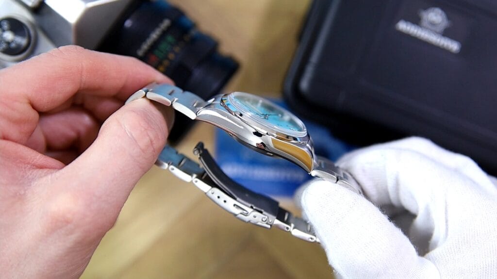 Addiesdive AD2112 homage watch - polished flank - Timed Reviews