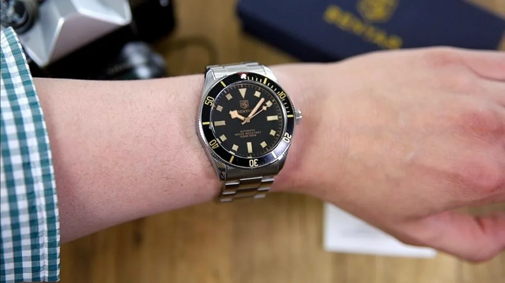 Benyar BY5179 - wrist shot