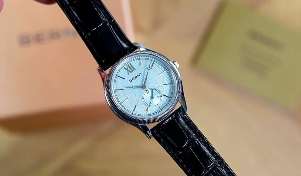 Berny 2944M - case design
