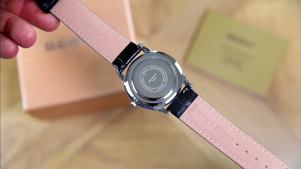 Berny 2944M - snap-on caseback