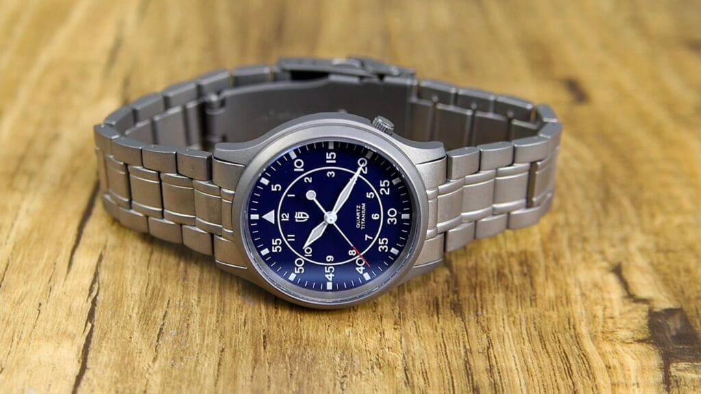 Berny T2566MS - dial close-up