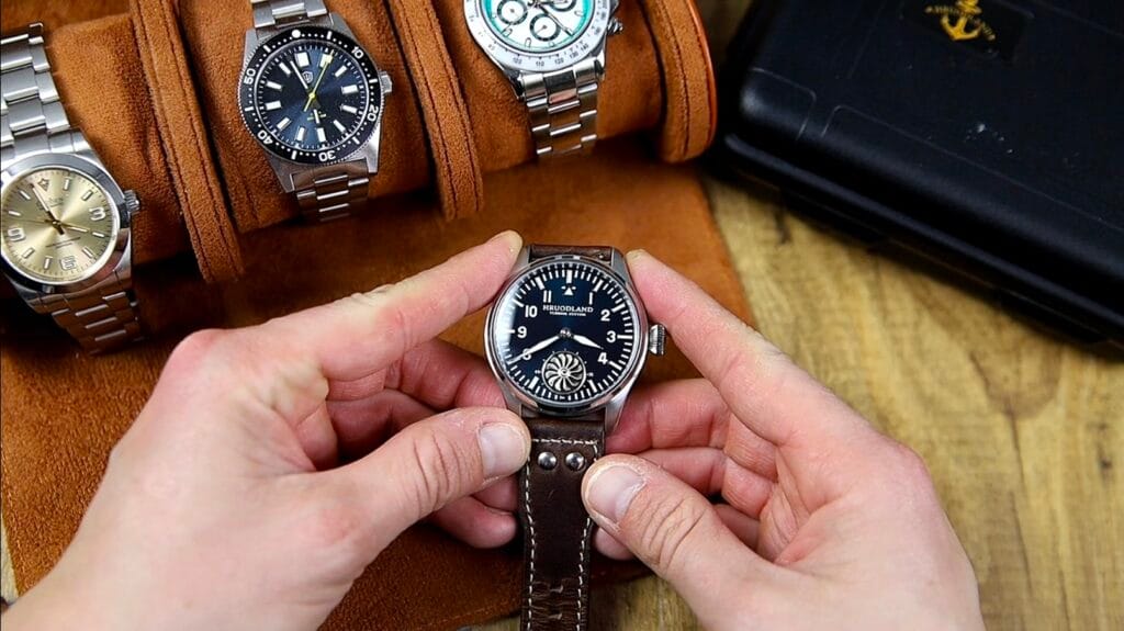Hruodalnd F016 Turbone Pilot Watch - setting the time