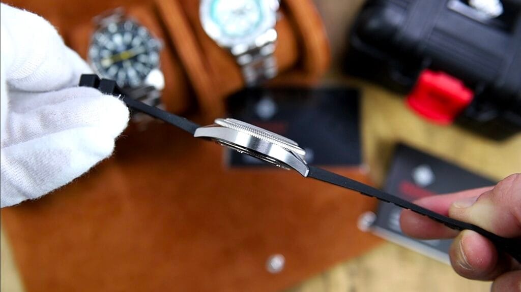 IXDAO Chronograph – brushed finishing