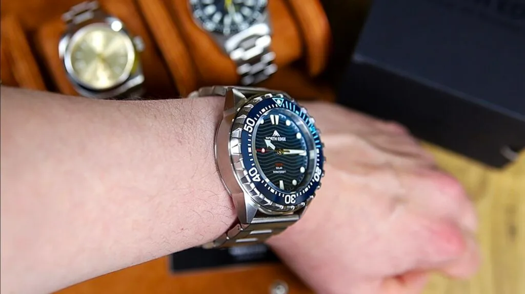 North Edge Triton - wrist check