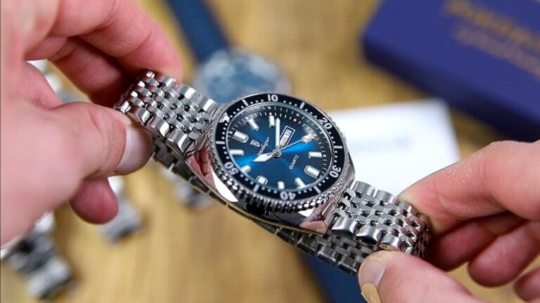 Poedagar 682 - alloy case