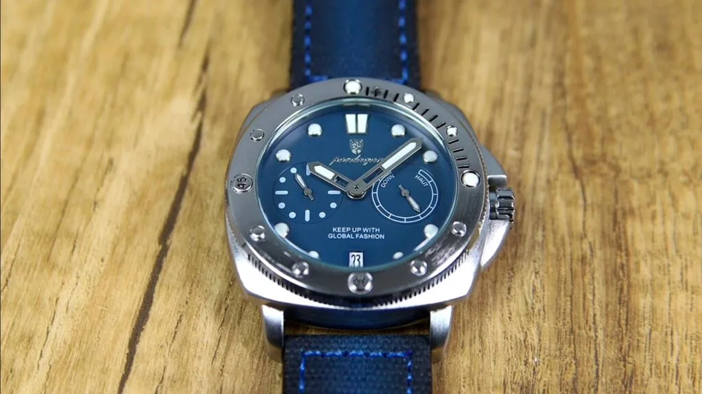 Poedagar 690 - 2 sub-dials