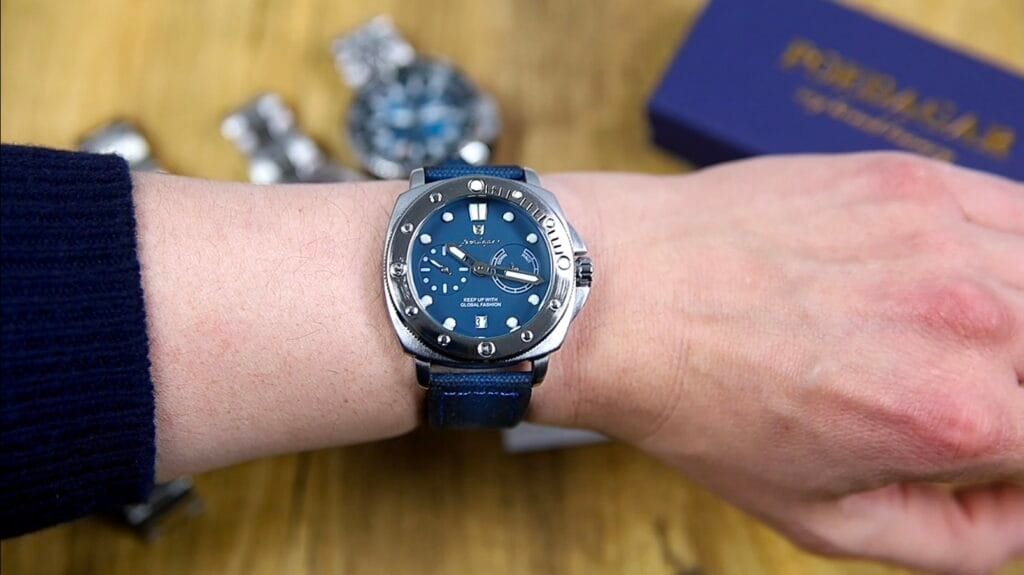 Poedagar 690 - wrist shot