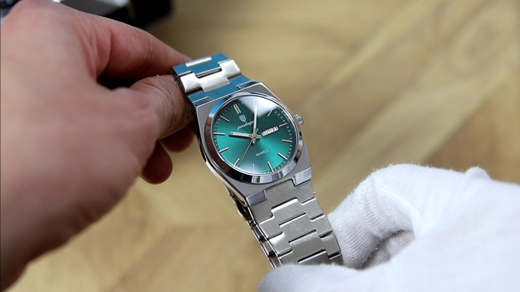 Poedagar 930 - day date watch