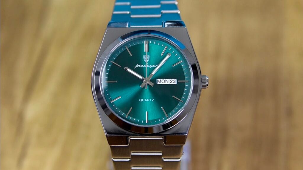 Poedagar 930 - day date dial