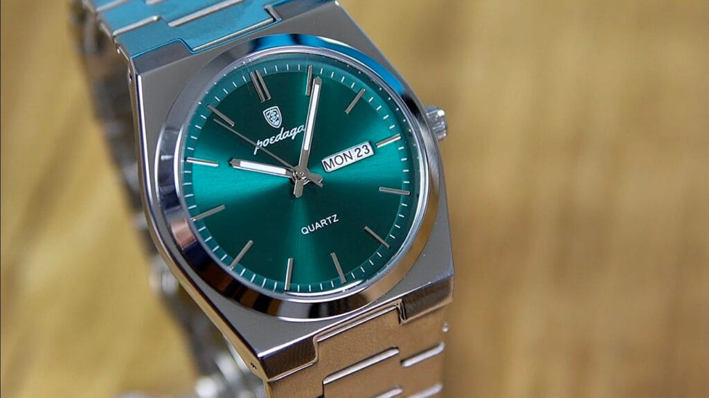 Poedagar 930 - emerald green sunburst dial