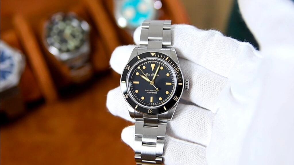 San Martin SN0004-GA - domed sapphire crystal