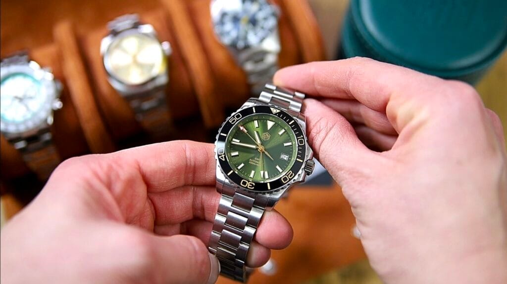 San Martin SN0136 - sunburst enamel dial