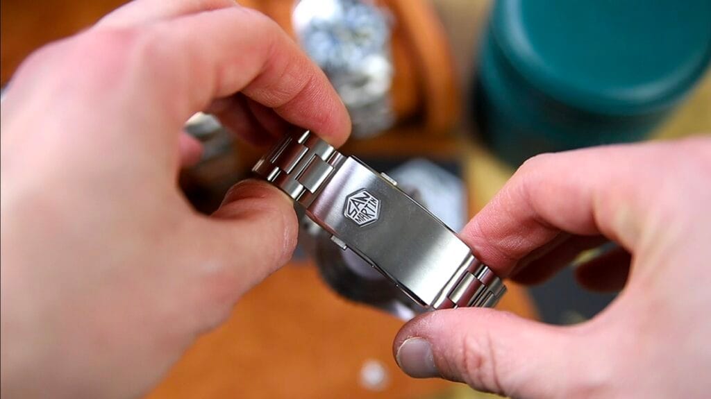 San Martin SN0136 - signed clasp