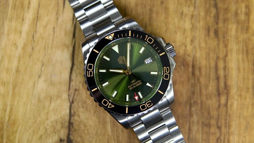 San Martin SN0136 - date window