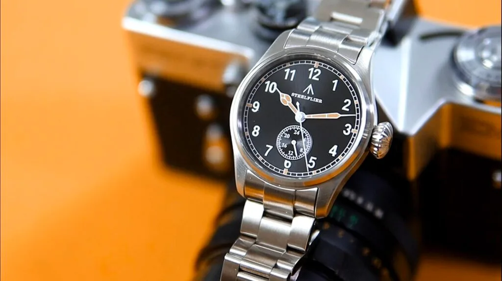 Steelflier SF746 - dial close-up