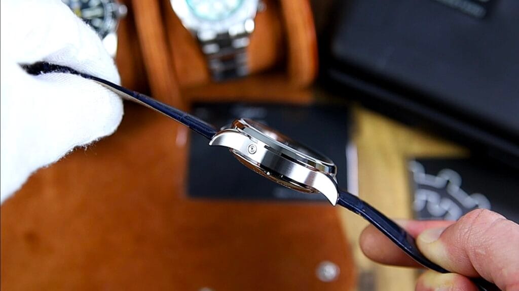 Sugess Moonphase S401B v3 - brushed flanks