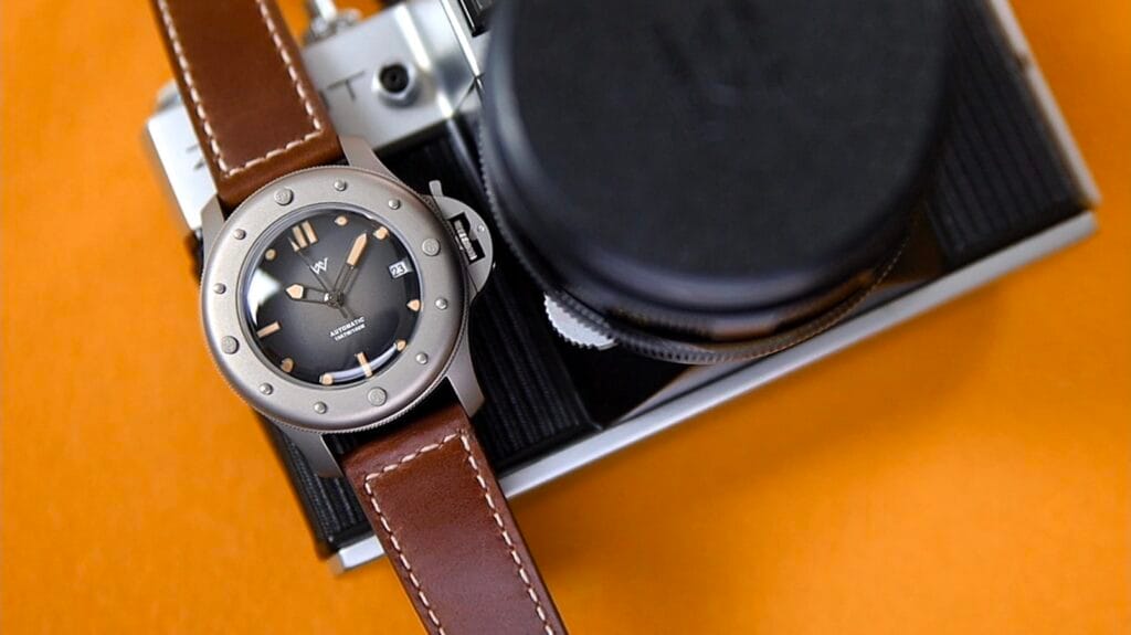 WM Watch WM200 - titanium watch