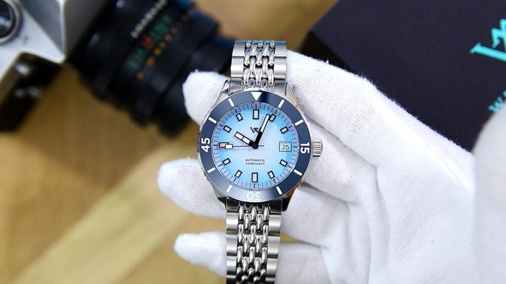 WM Watch WM212 - case design