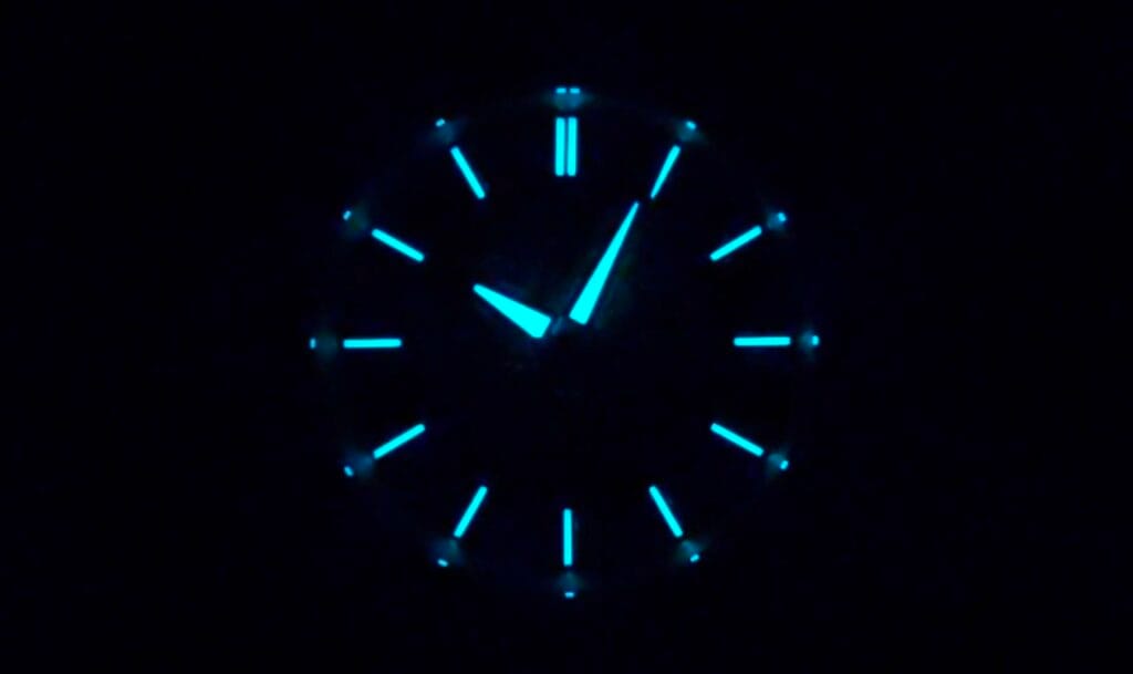 Watchdives WD0003C - lume shot