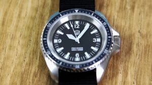 Watchdives WD1980 - dial close-up