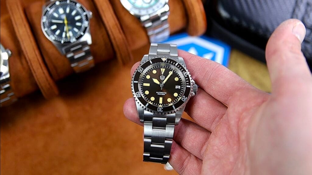 Watchdives WD5513 Watch Review - vintage style diver watch