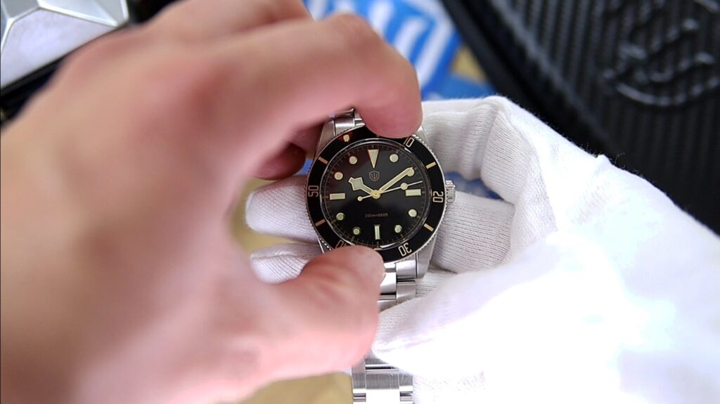 Watchdives WD7922 Watch Review - 120 click unidirectional bezel