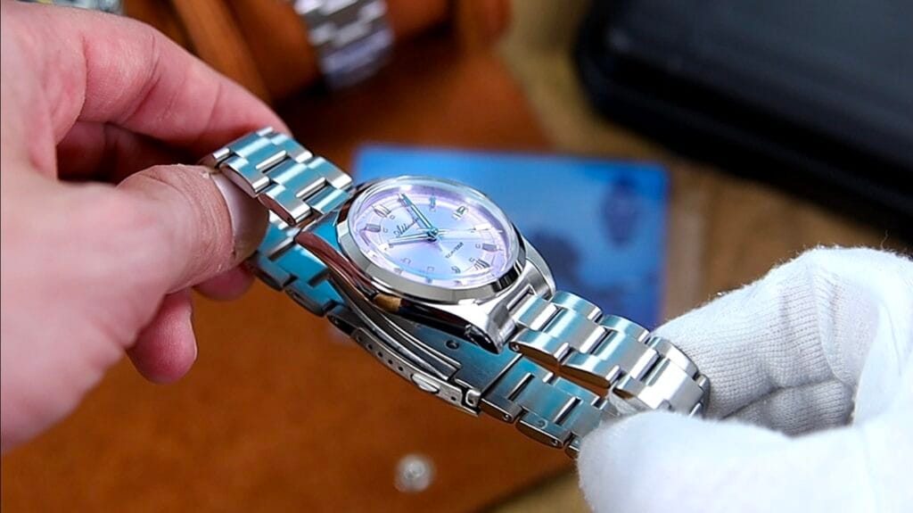 Addiesdive AD2515 - boxed mineral crystal