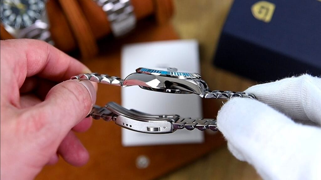 Pagani Design PD1752 - polished case and lug hoods