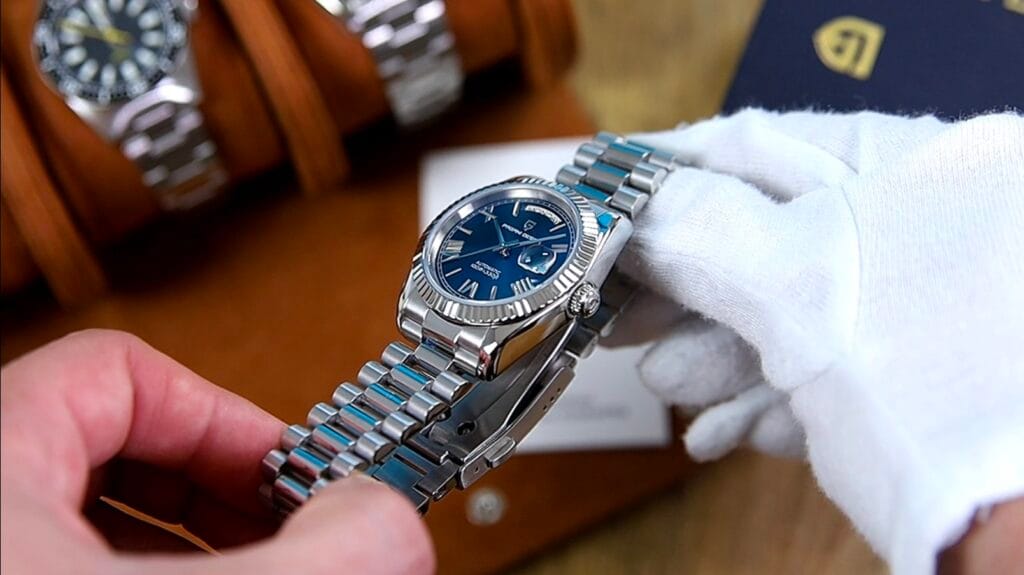 Pagani Design PD1752 - screw-down caseback