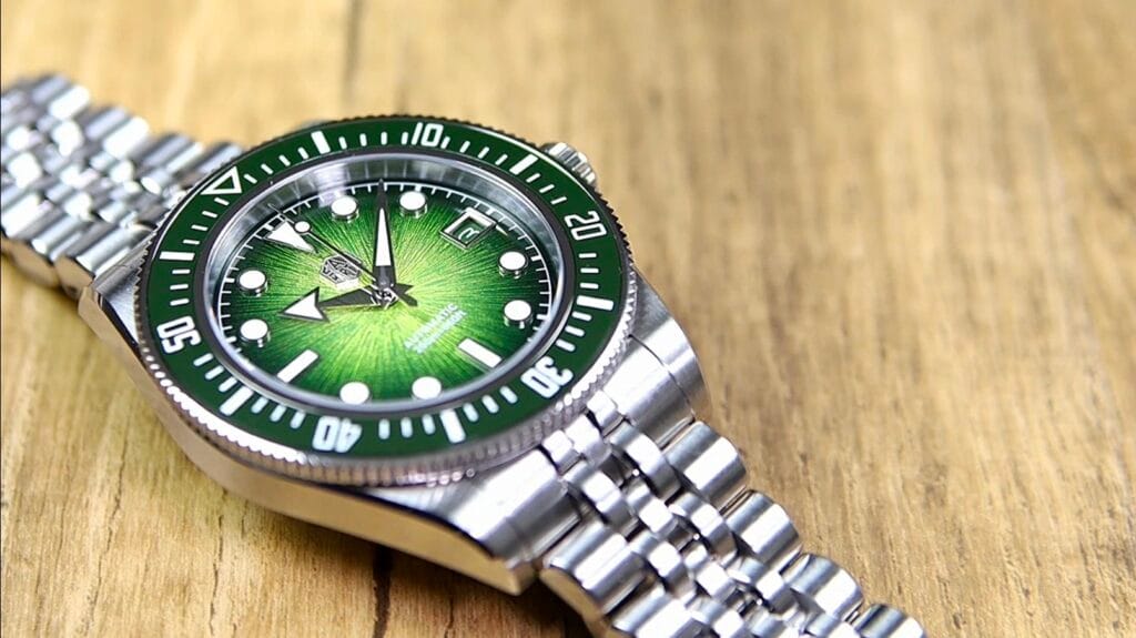 San Martin SN0148 - green dial