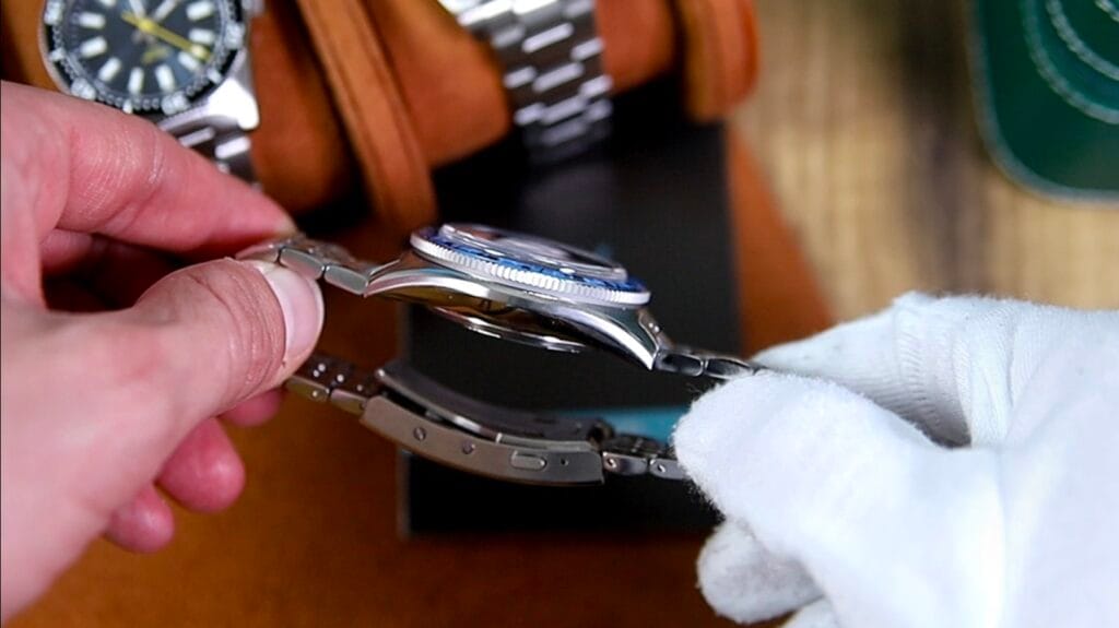 WM Watch WM220 - double domed sapphire crystal