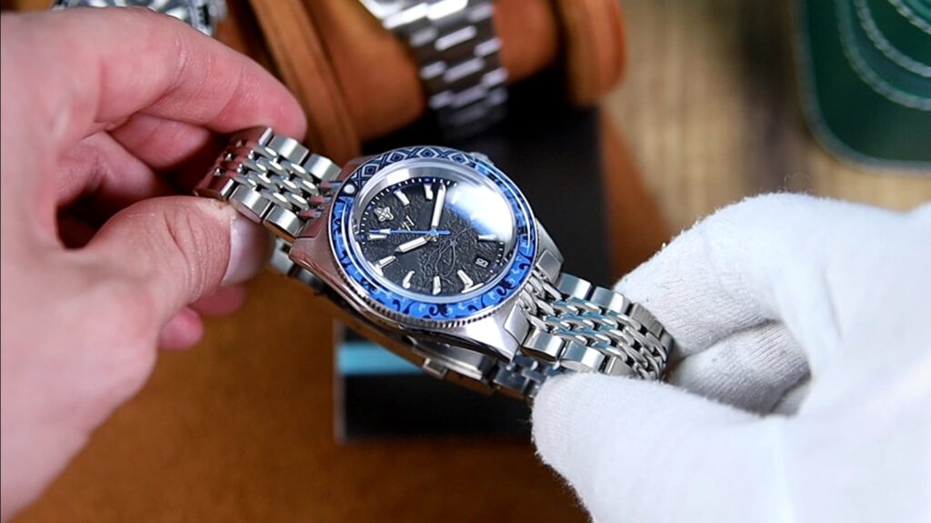 WM Watch WM220 - Dunhuang Series NH35