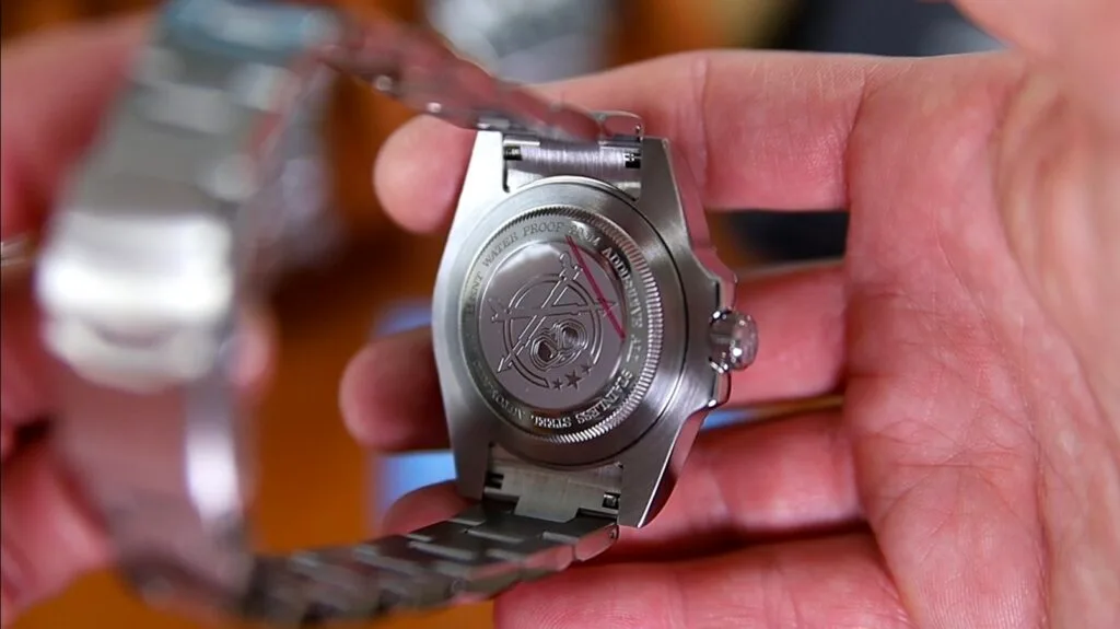 Addiesdive AD2505 - screw down caseback