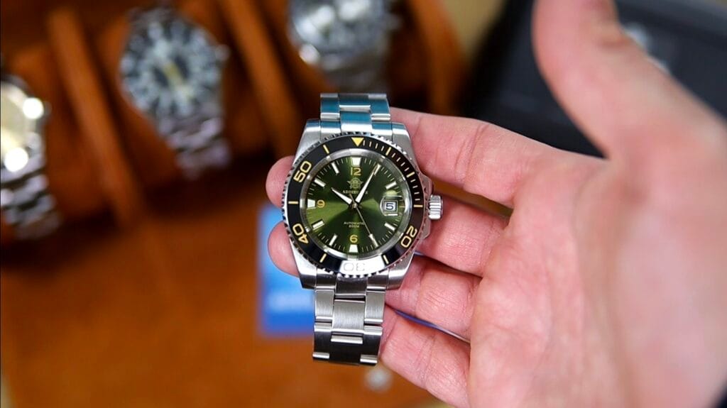 Addiesdive AD2505 - green sunburst dial