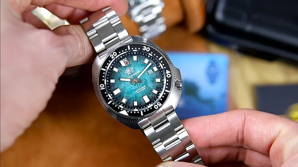 Addiesdive AD2511 - textured dial