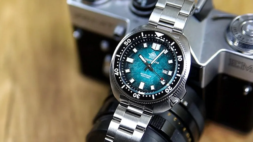Addiesdive AD2511 - screwdown crown