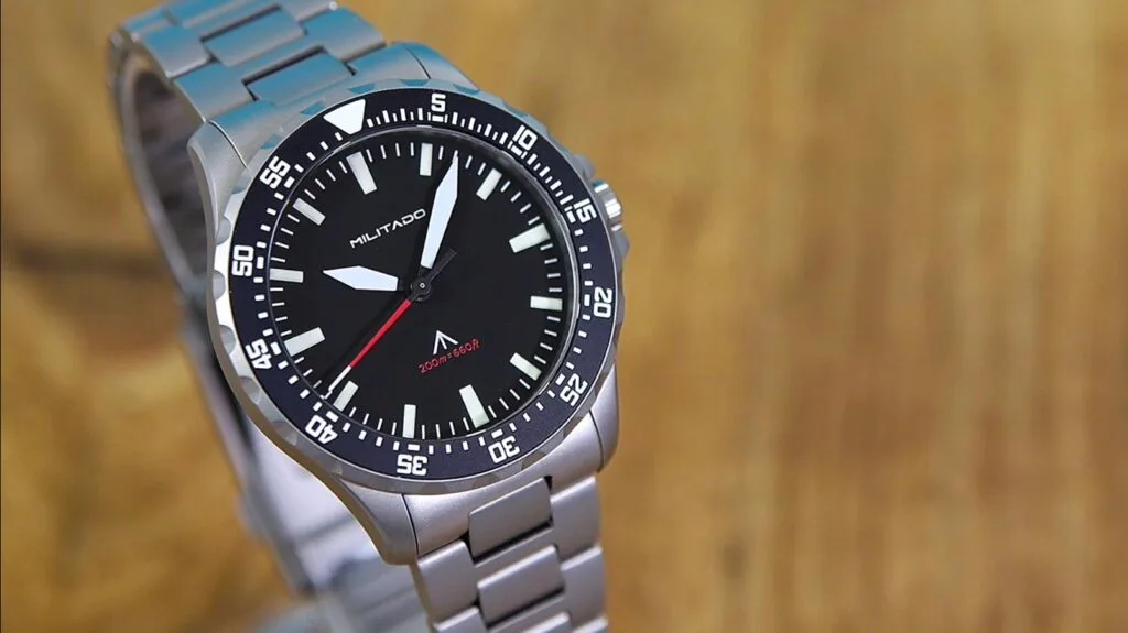 Militado ML16 - ceramic bezel