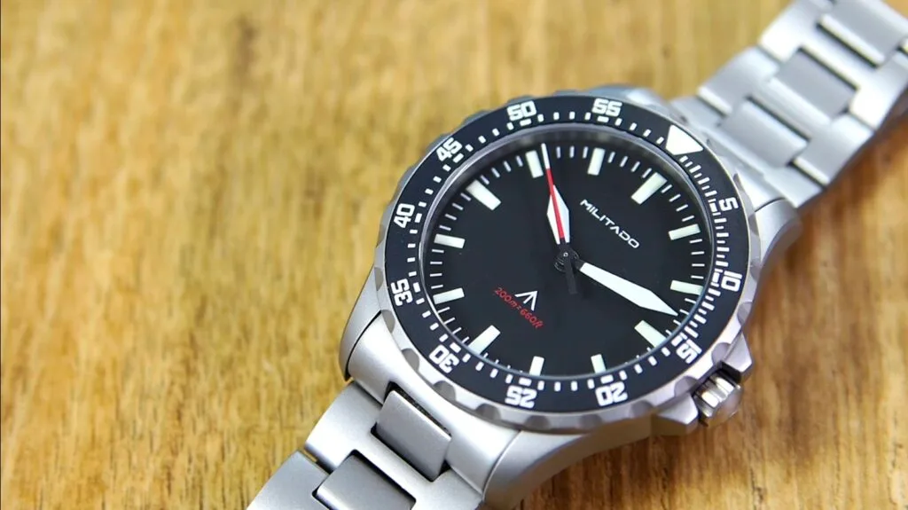 Militado ML16 - face close-up