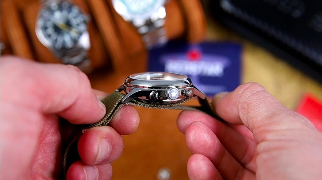 Red Star 1963 - signed crown