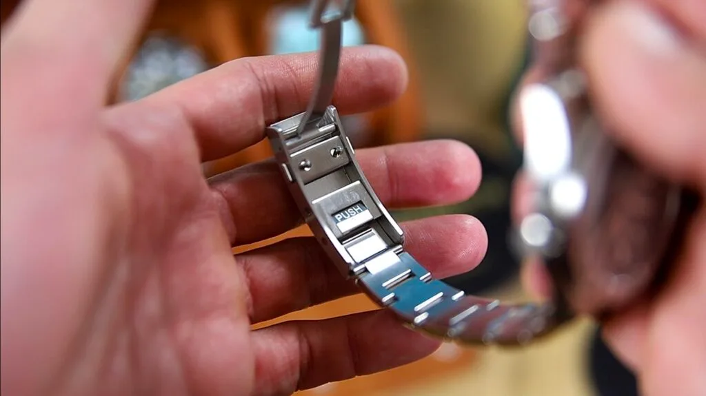 San Martin SN0129 - on the fly adjustment clasp
