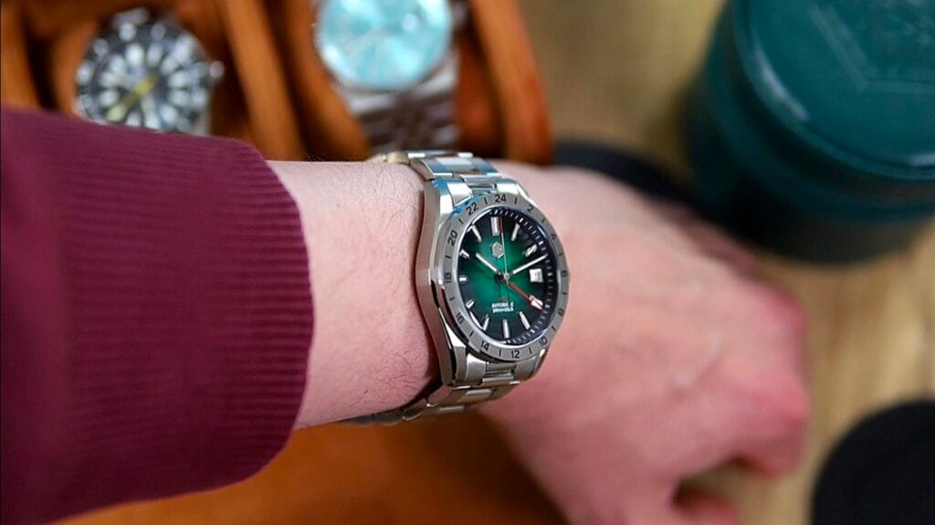 San Martin SN0129 - wrist shot