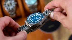 San Martin SN0133 - signed screw-in crown