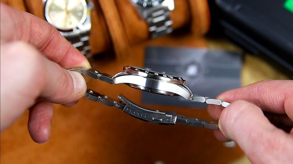 Tactical Frog VS75 - brushed flanks