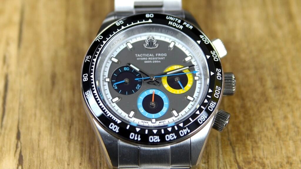 Tactical Frog VS75 - 200m water resistant