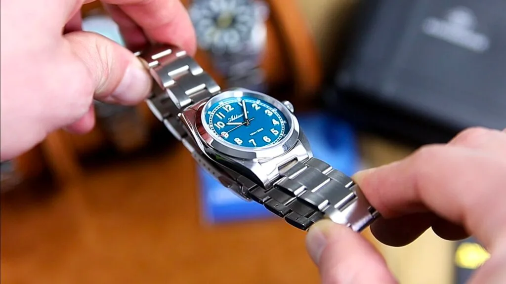Addiesdive AD2521 Review – GADA with Sapphire Crystal