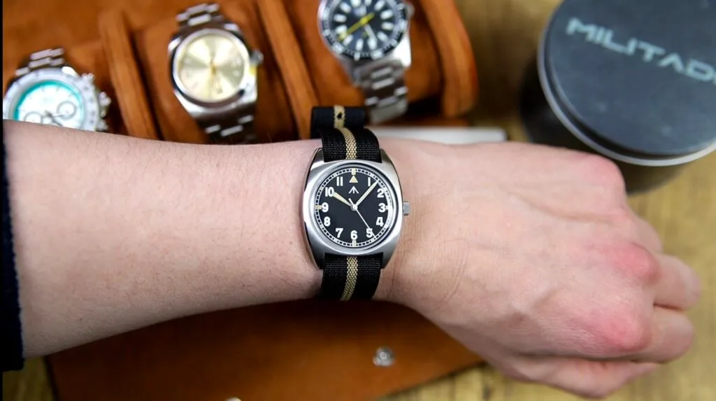 Militado ML17 - wrist shot