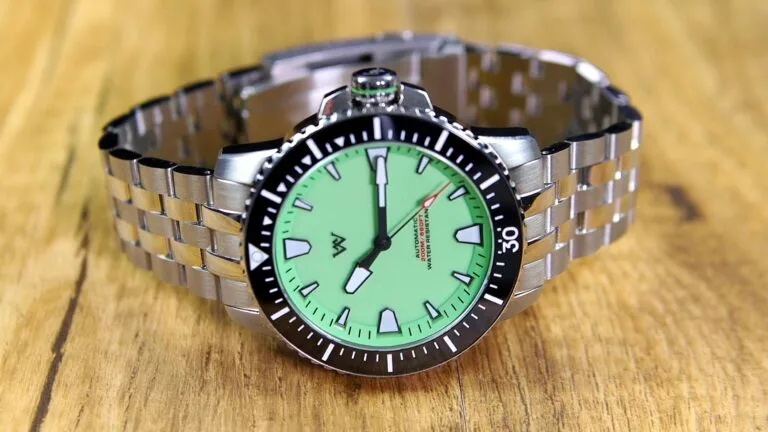 WM Watch WM211 -