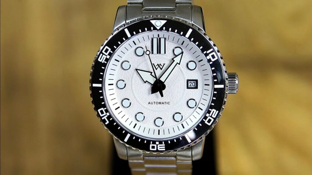 WM Watch WM244 - date window at 3