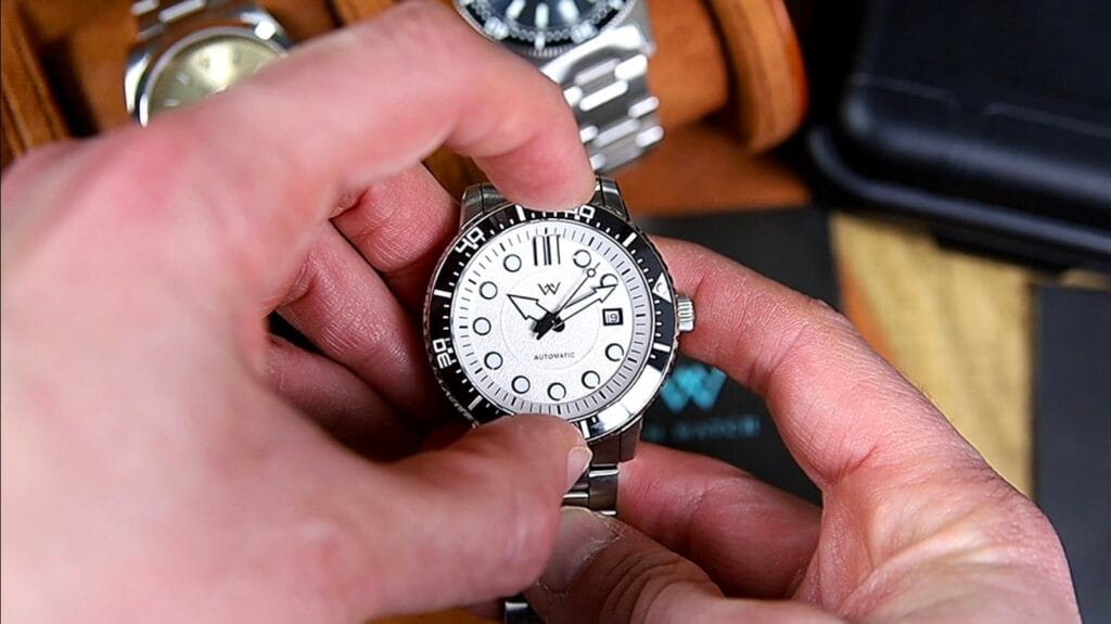 WM Watch WM244 - 120 click ceramic bezel